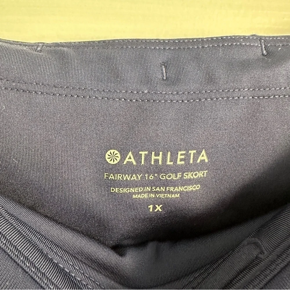 Athleta Fairway 16" Golf Skort EUC - Picture 4 of 6